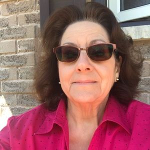 Meet your Posher, Pam